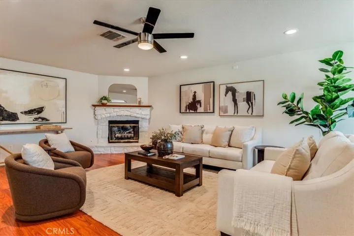 818 Wade, Paso Robles, California 93446