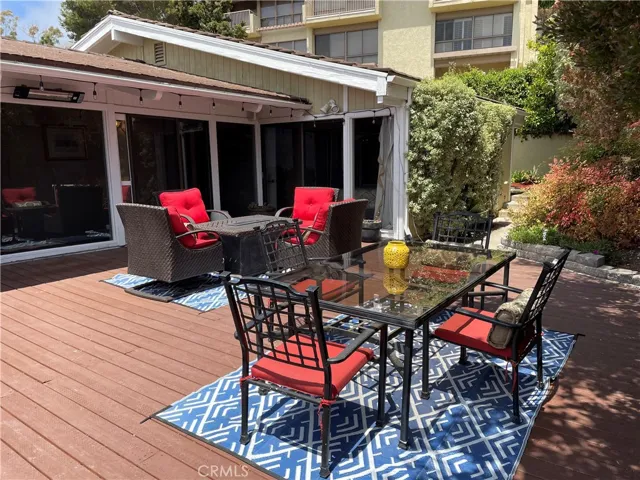 Side deck with back to view