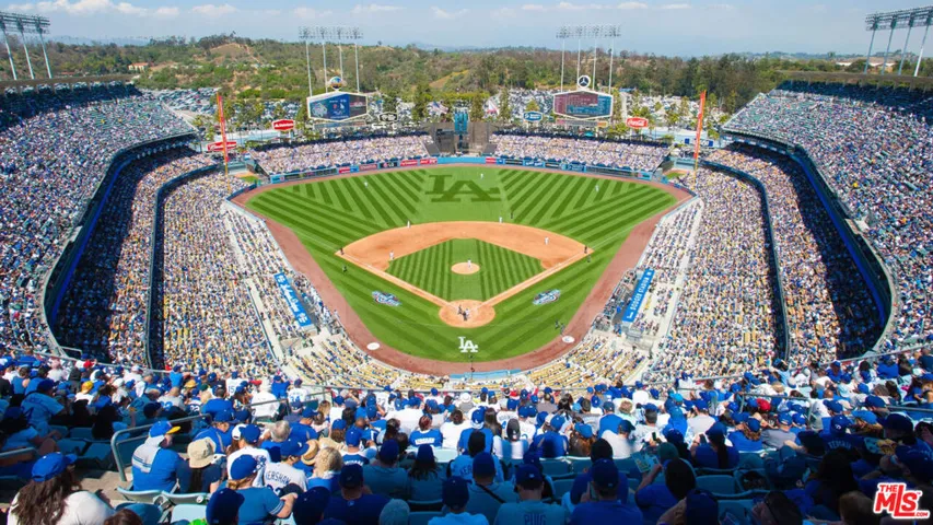 Dodger Stadium 10 min drive