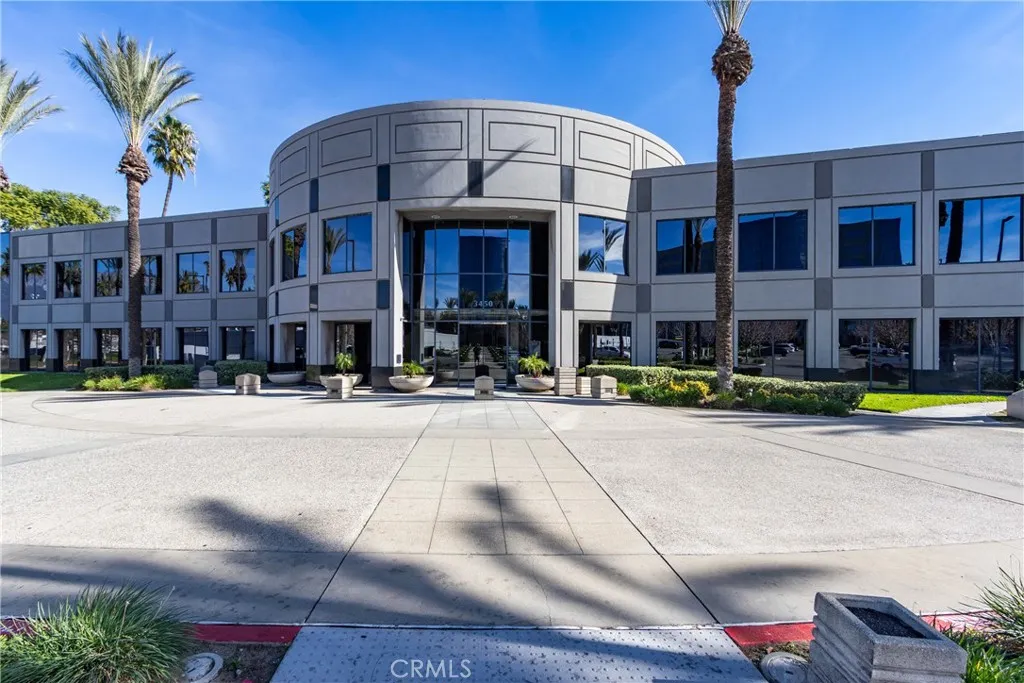 3450 Center Lake Dr