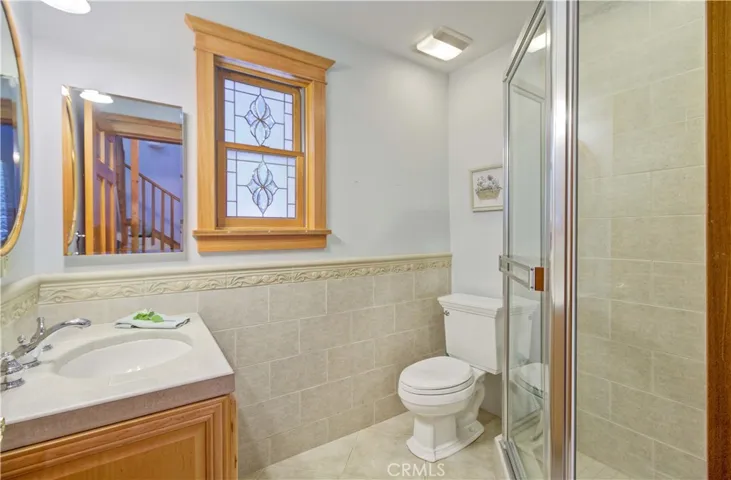 3/4 main floor bath