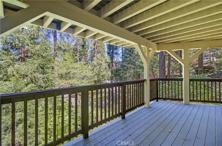 Bottom floor deck