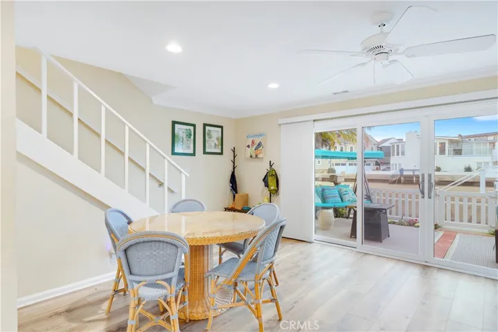 325 Grand Canal, Newport Beach, California 92662