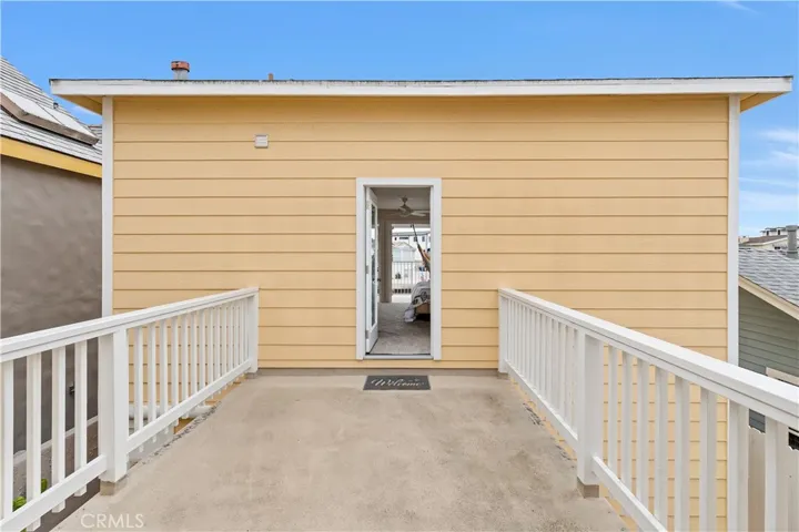 325 Grand Canal, Newport Beach, California 92662