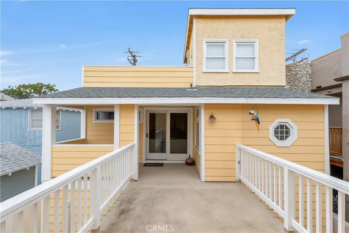 325 Grand Canal, Newport Beach, California 92662
