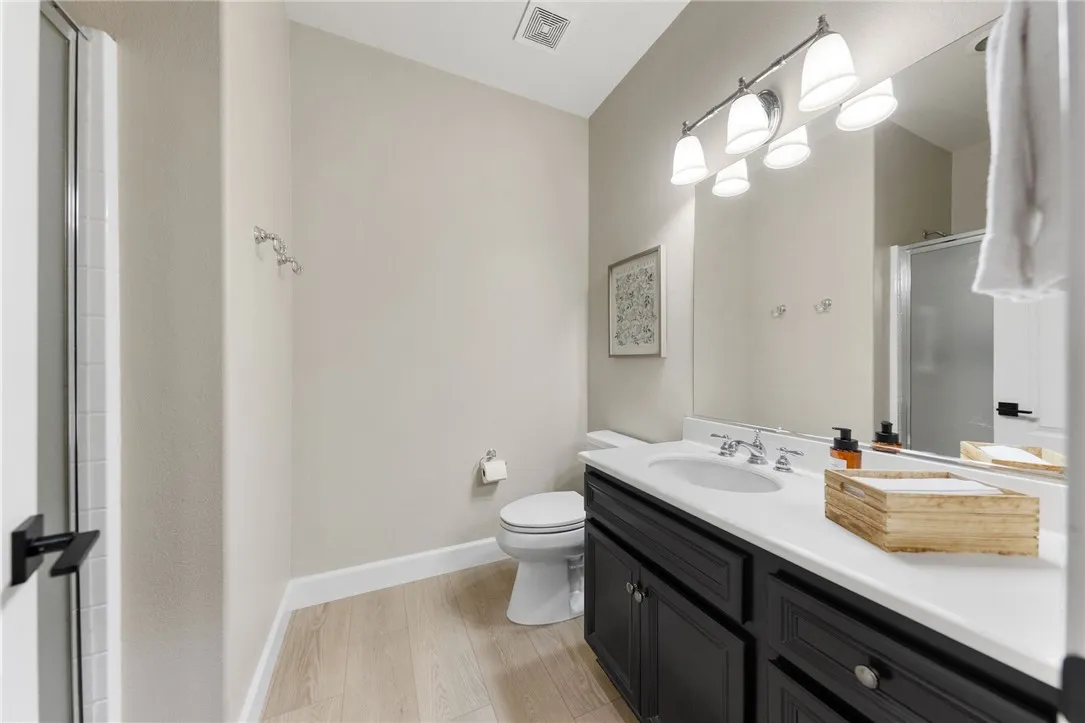 Secondary bath on the main floor with walk-in shower(bath 2)