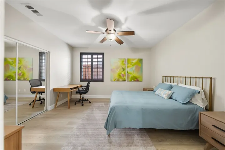 Main floor bedroom(bedroom 2)