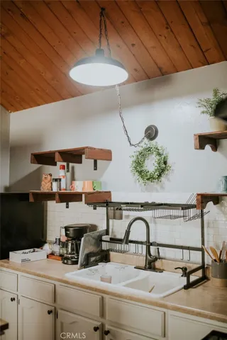 2352 Pine Drive, Arrowbear, California 92382
