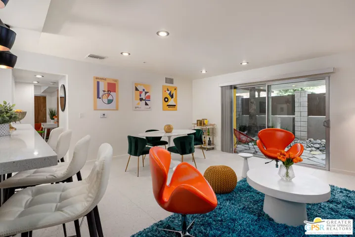 Unit 102 Living Room - Querenc