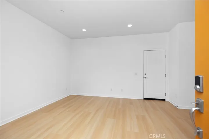 Bonus Room on 1st Floor