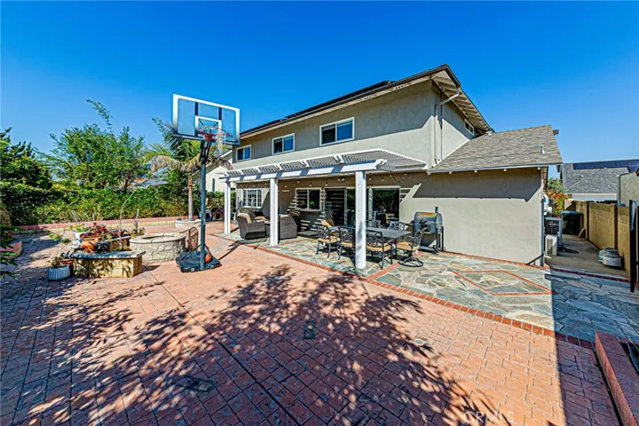 5316 Vista Real, Cypress, California 90630