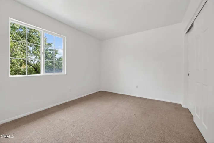 31-web-or-mls-Upmarketmedia_740Fre-091