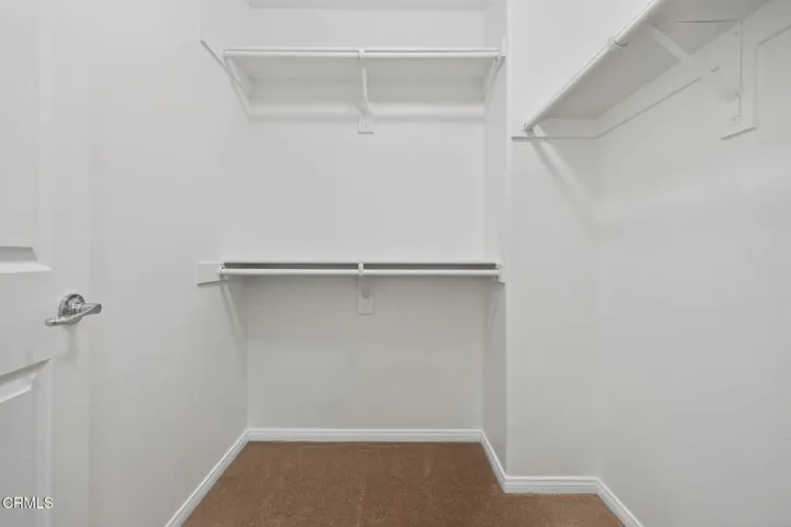 24-web-or-mls-Upmarketmedia_740Fre-072