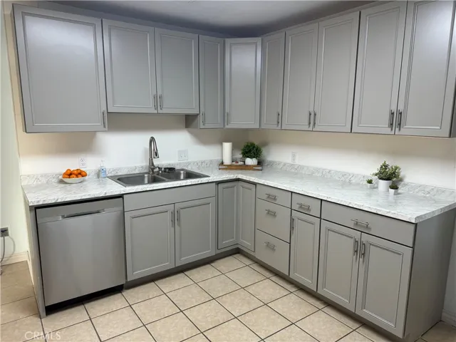 2236 N Manning, Burbank, California 91505