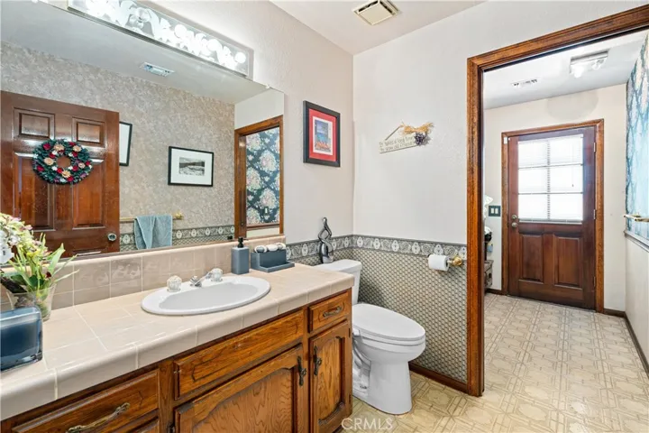 16872 Iris, Riverside, California 92504