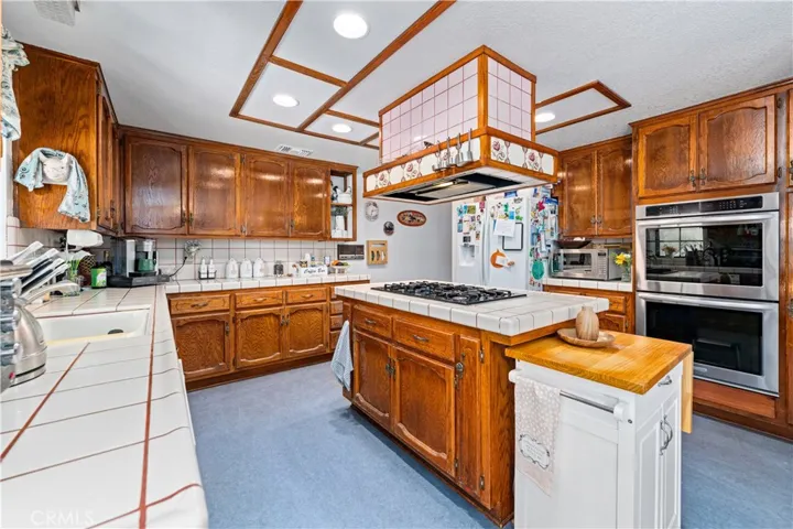 16872 Iris, Riverside, California 92504