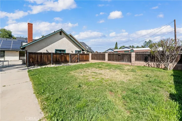 16872 Iris, Riverside, California 92504