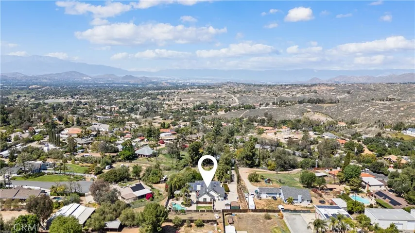 16872 Iris, Riverside, California 92504