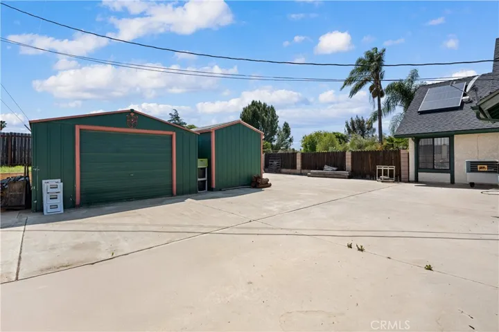 16872 Iris, Riverside, California 92504