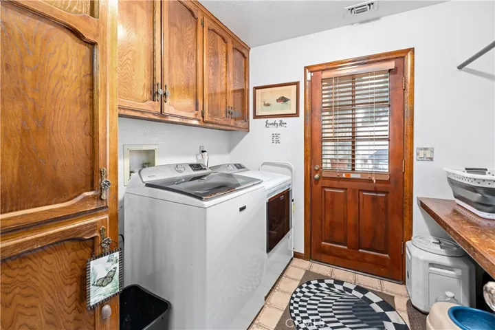 16872 Iris, Riverside, California 92504