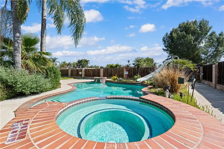 16872 Iris, Riverside, California 92504