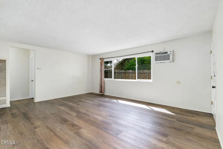 132 Pointsettia Ave-5