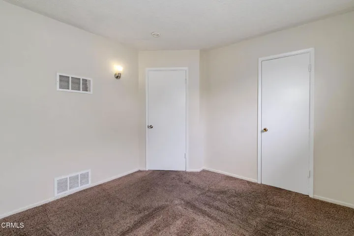 132 Pointsettia Ave-27
