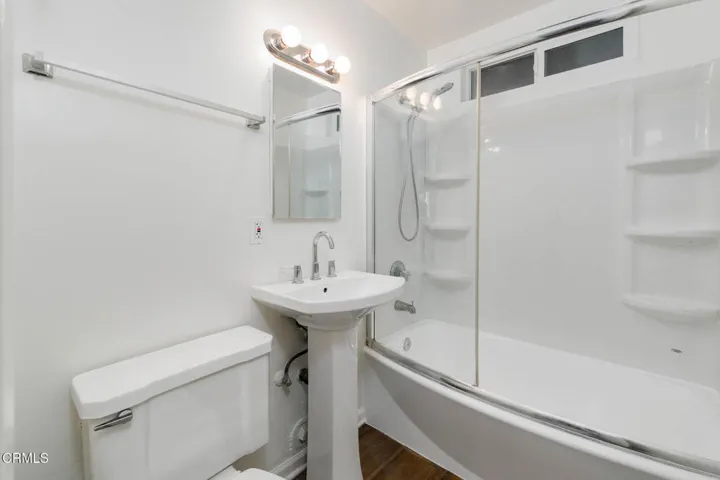 132 Pointsettia Ave-12