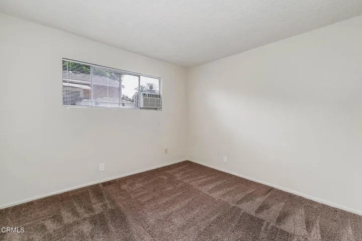 132 Pointsettia Ave-26