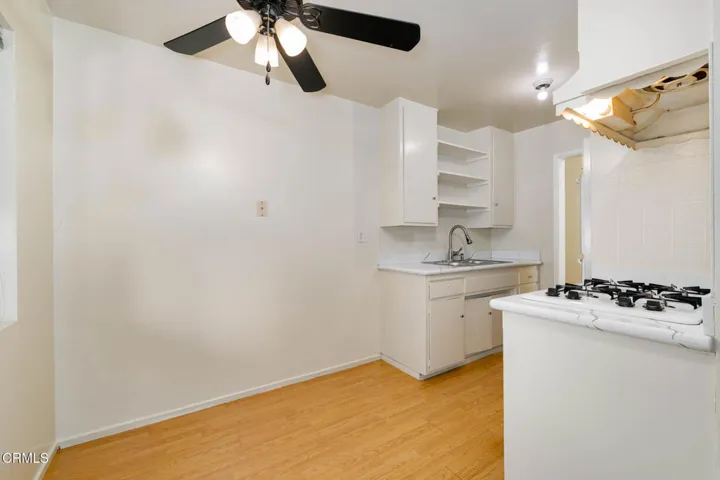 132 Pointsettia Ave-22