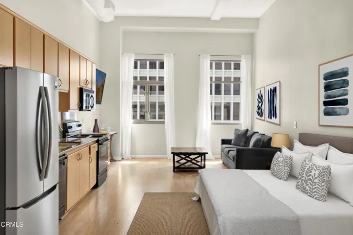 Living Area w/Virtual Staging