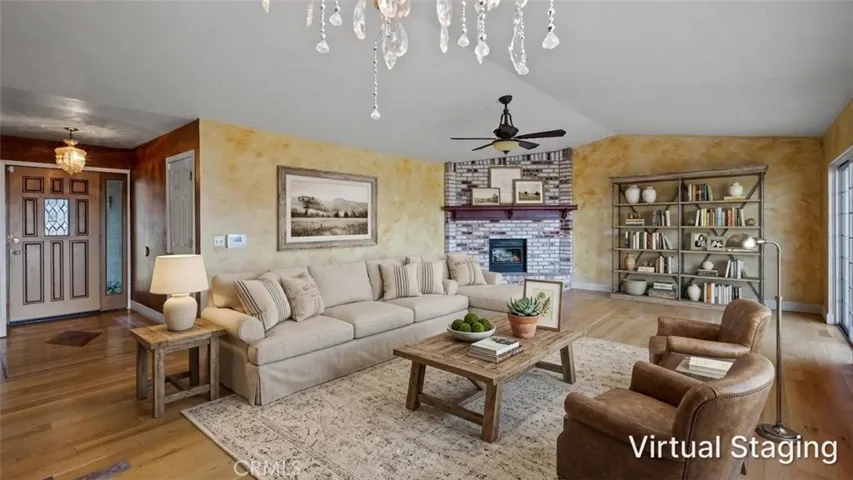 Virtually staged