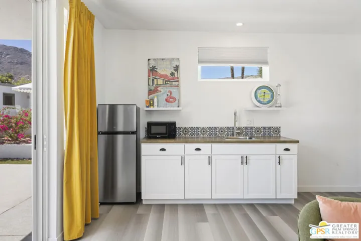 Casita kitchen