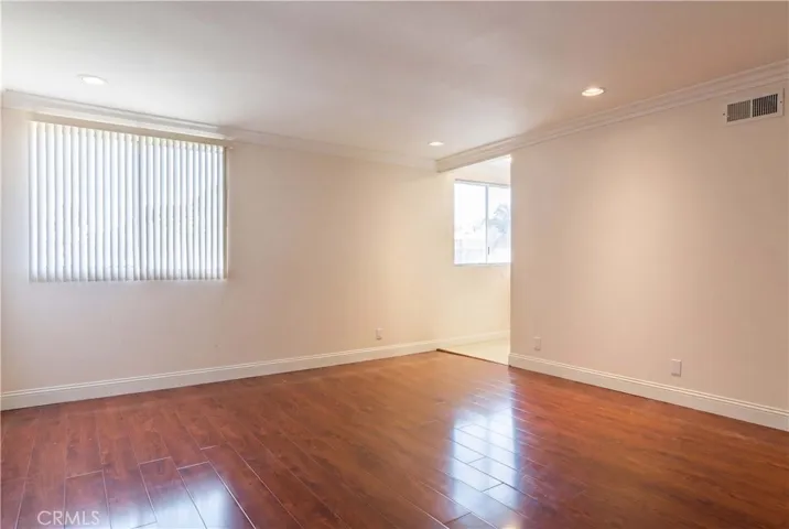 2533 S Townsend, Santa Ana, California 92704