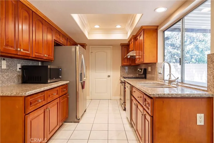 2533 S Townsend, Santa Ana, California 92704
