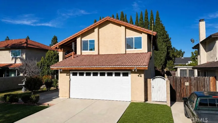 2533 S Townsend, Santa Ana, California 92704