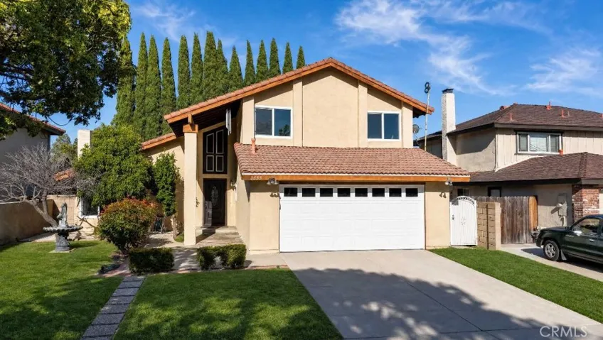 2533 S Townsend, Santa Ana, California 92704