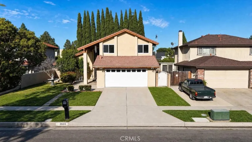 2533 S Townsend, Santa Ana, California 92704