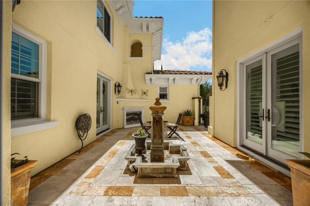 court yard