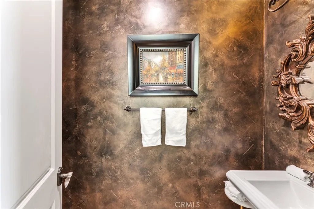 Powder room