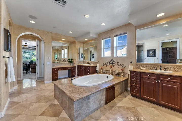 Master Bathroom2
