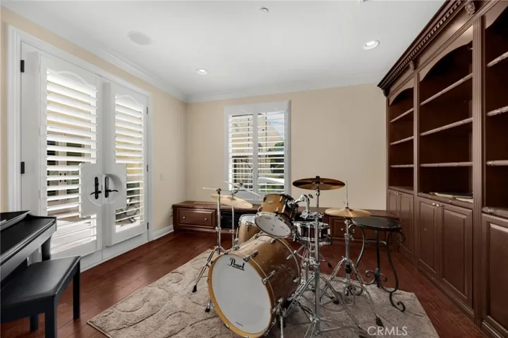 downstair study room
