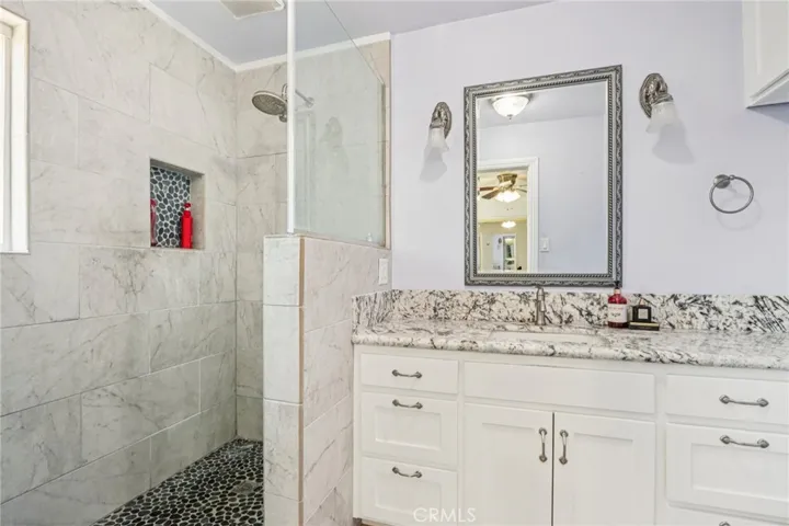 5209 W Avenue M8, Lancaster, California 93536