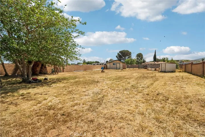 5209 W Avenue M8, Lancaster, California 93536
