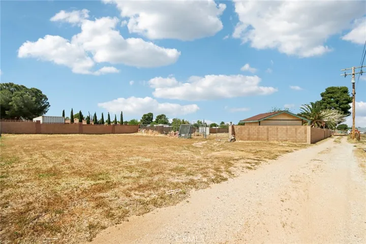 5209 W Avenue M8, Lancaster, California 93536