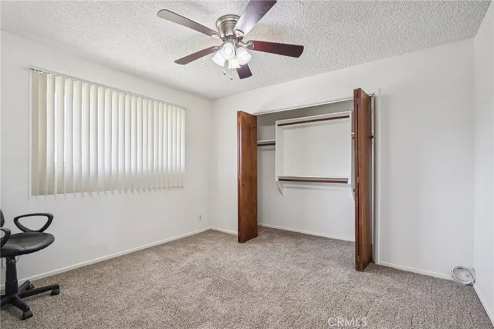 5209 W Avenue M8, Lancaster, California 93536