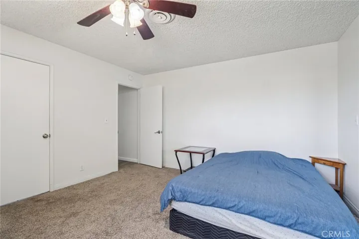 5209 W Avenue M8, Lancaster, California 93536