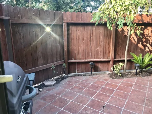 17807 Devonshire Street 4, Northridge, California 91325
