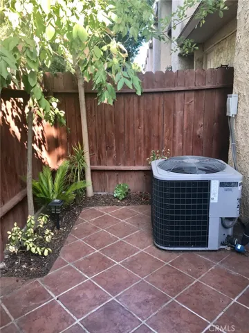 17807 Devonshire Street 4, Northridge, California 91325