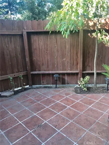 17807 Devonshire Street 4, Northridge, California 91325